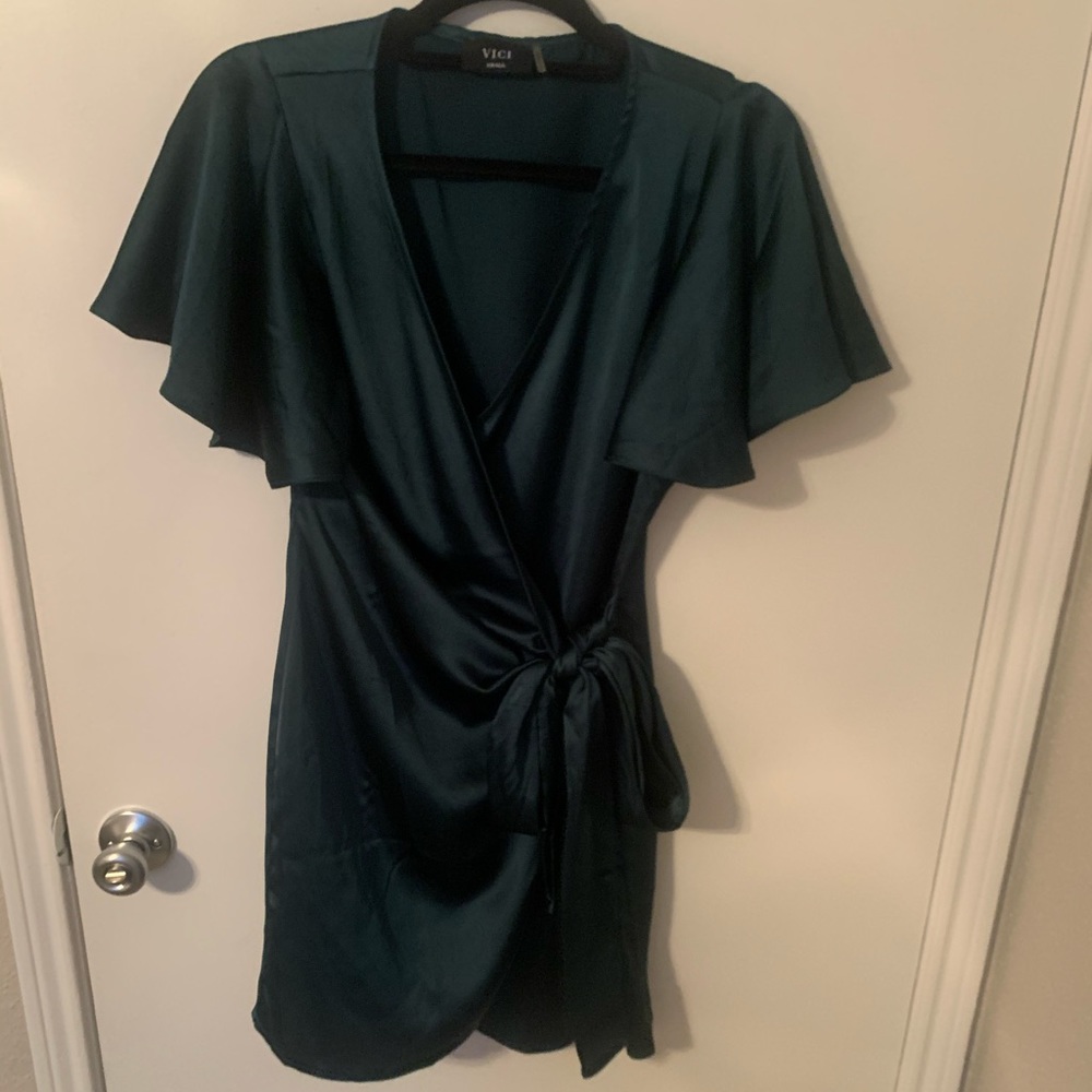 Vici dark green dress